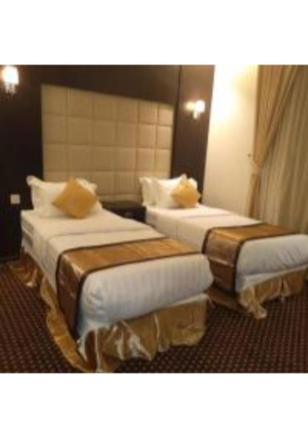 مبيت التحلية للشقق المخدومة تشغيل و إدارة الماسية الأولى Jeddah Exterior photo