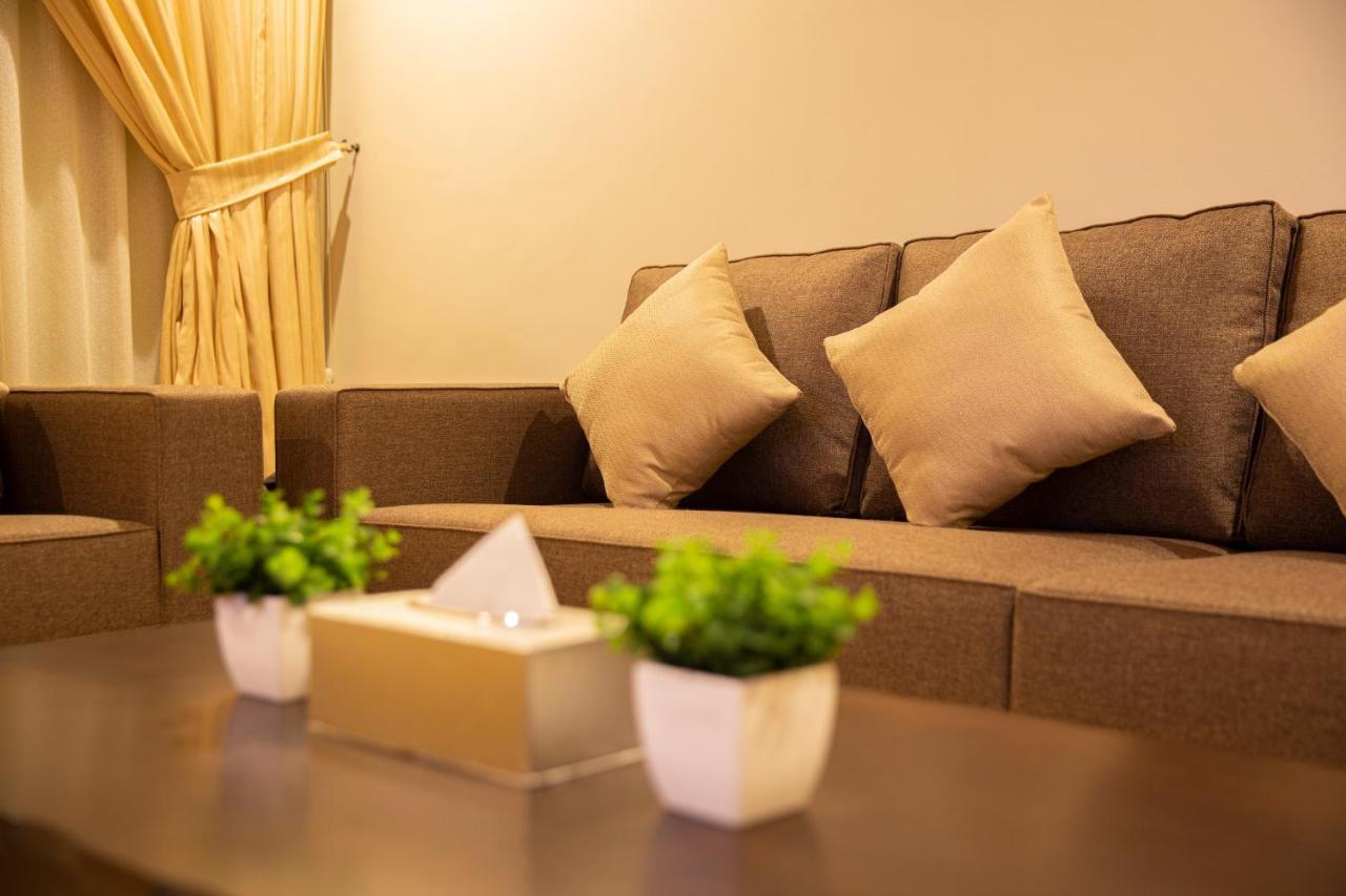 مبيت التحلية للشقق المخدومة تشغيل و إدارة الماسية الأولى Jeddah Exterior photo